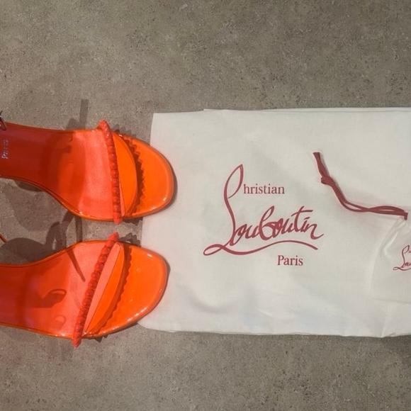 Christian Louboutin size 6.5 Coral - Picture 4 of 5